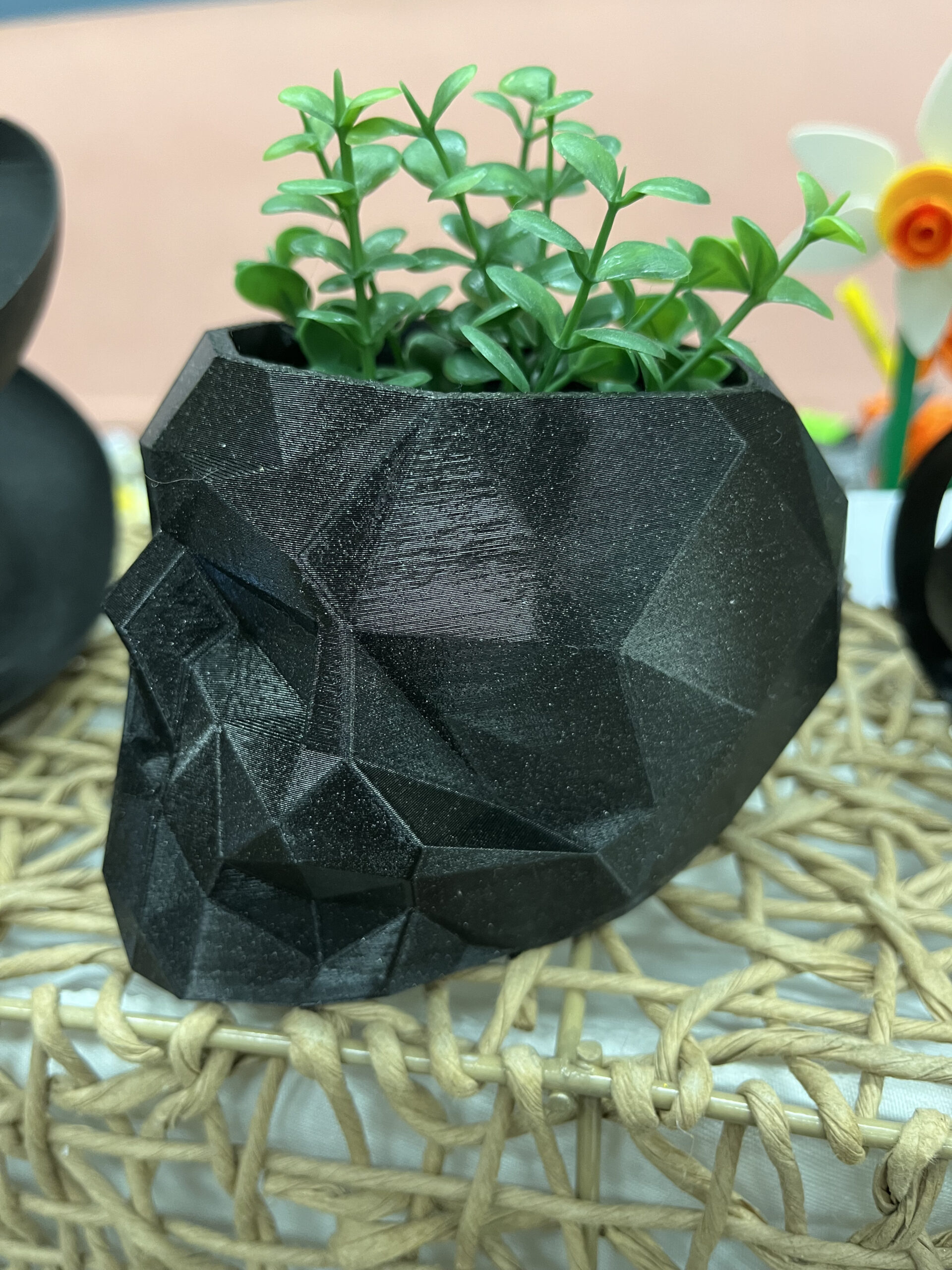 Pot Crâne Low Poly Noir – Tête de Mort – Pot à Crayons / Cache Pot – Image 6