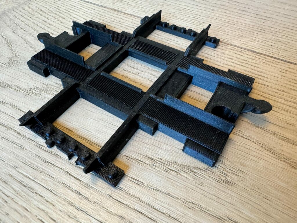 Croisement 4 voies pour train compatible LEGO et DUPLO – vue 1